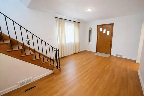 $174,500 | 309 Emerson Street, Vandergrift, PA 15690