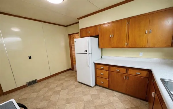 $174,500 | 309 Emerson Street, Vandergrift, PA 15690