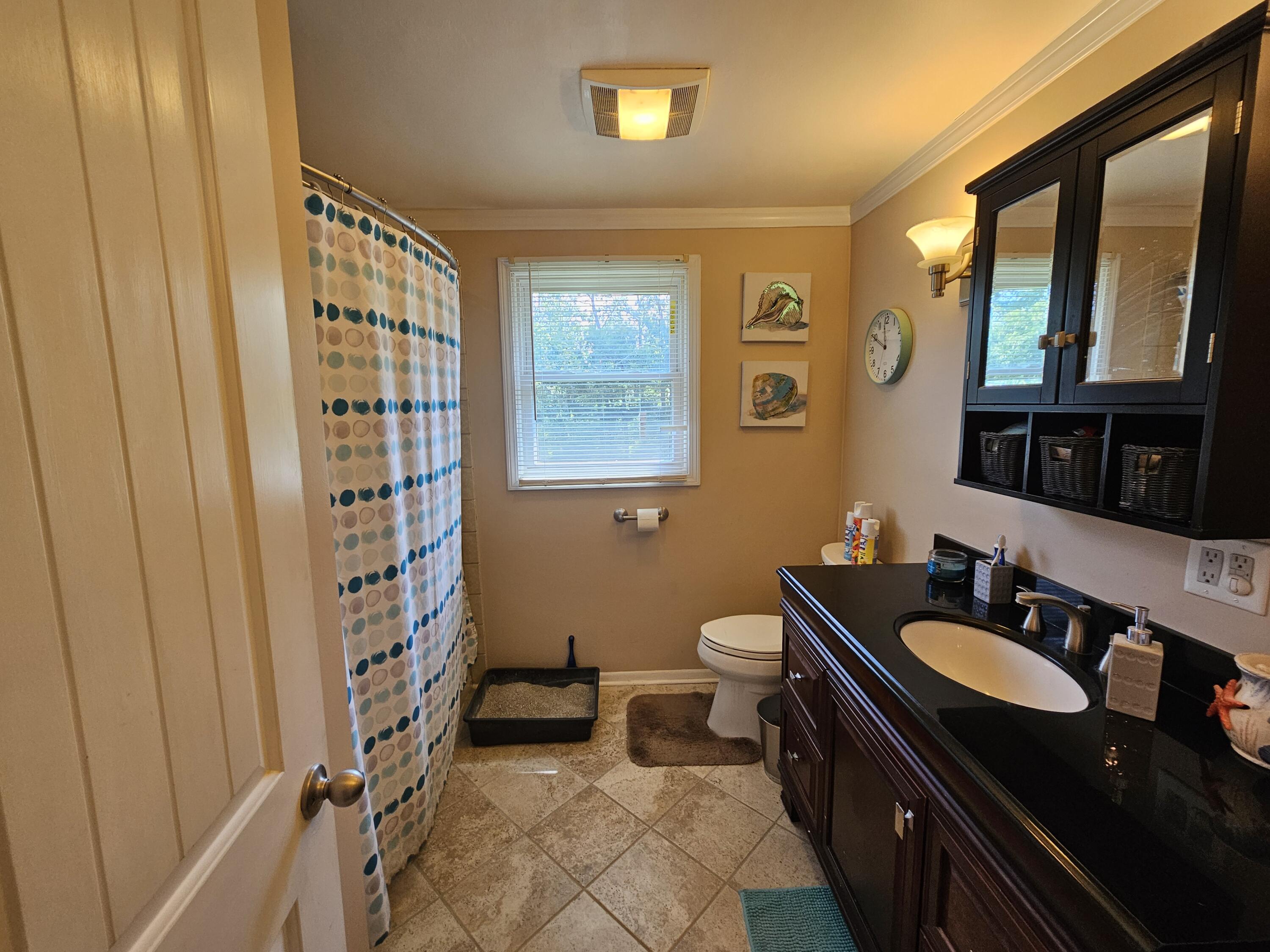 338 Poor Farm Road Fincastle, VA 24090 - Photo 8 of 16 20250828_115149
