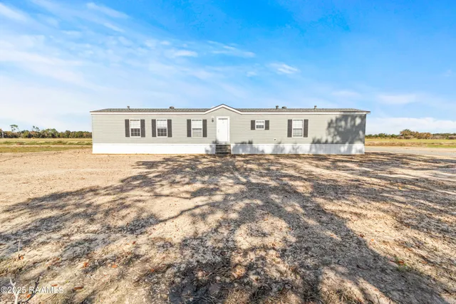 $130,000 | 561 Airline Road, Opelousas, LA 70570