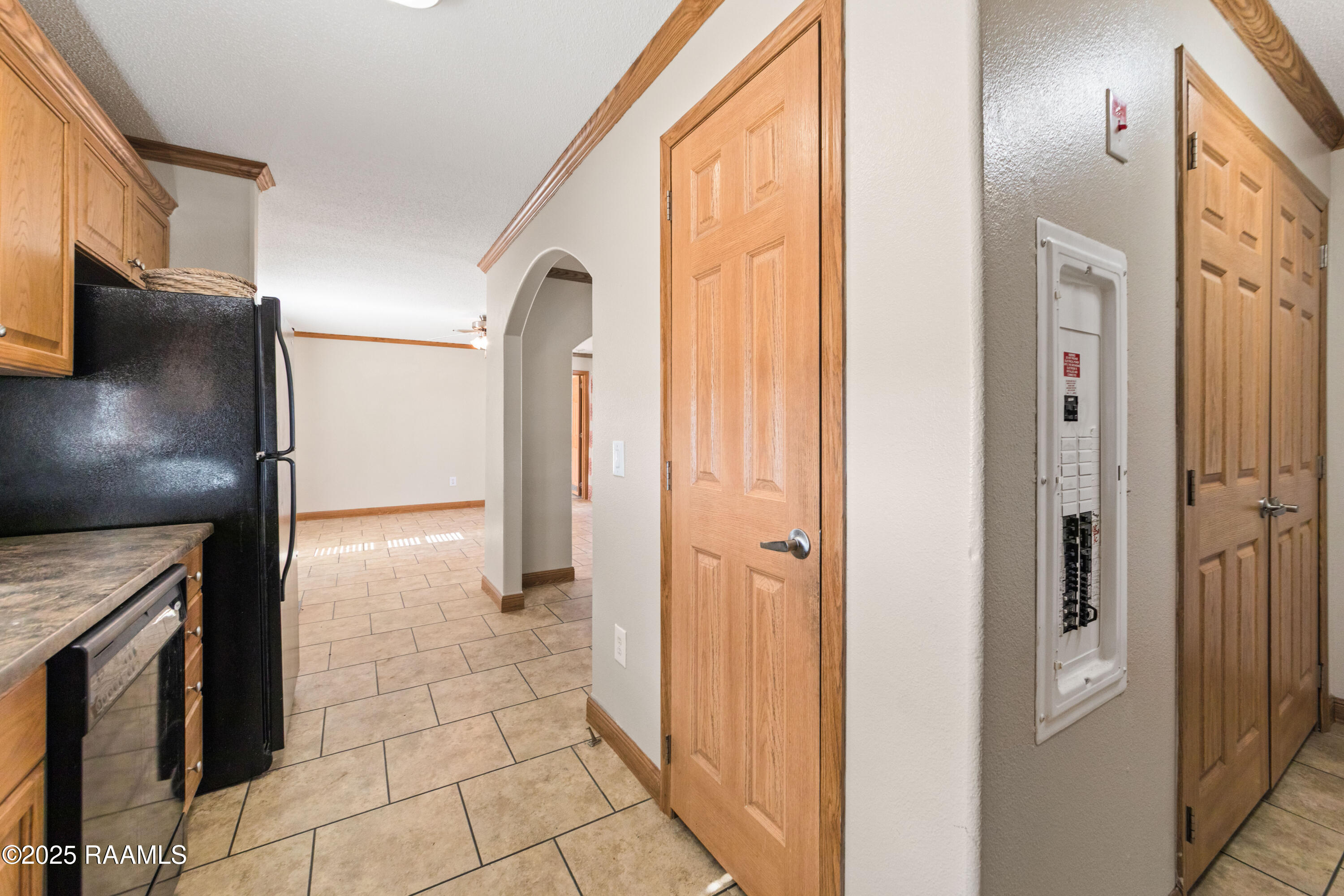 561 Airline Road Opelousas, LA 70570 - Photo 11 of 25 Kitchen