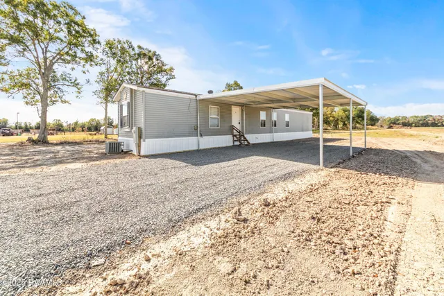 $130,000 | 561 Airline Road, Opelousas, LA 70570