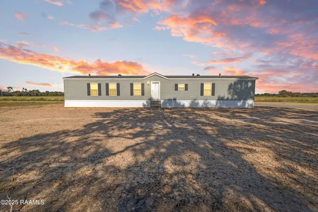 $130,000 | 561 Airline Road, Opelousas, LA 70570