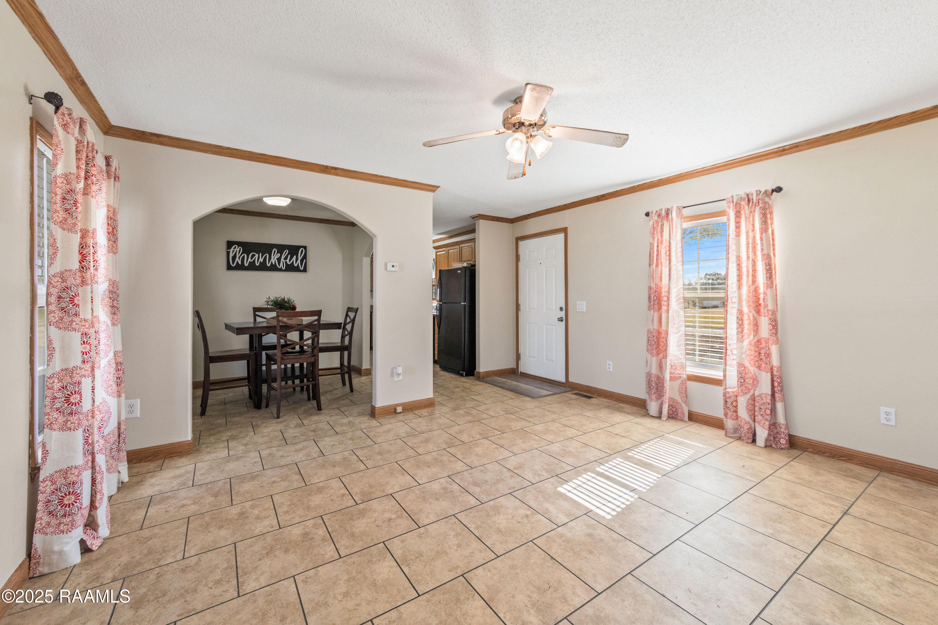 561 Airline Road Opelousas, LA 70570 - Photo 5 of 25 Living Area