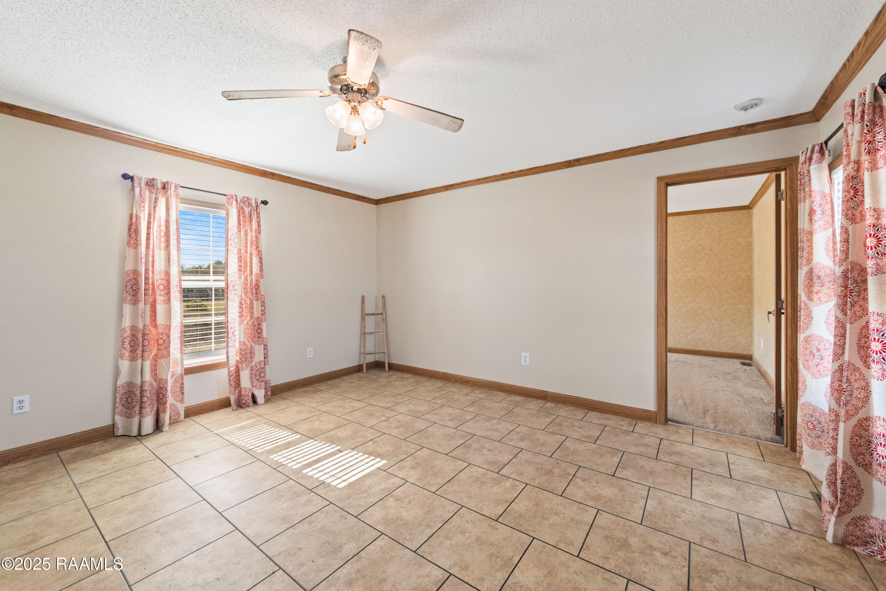 561 Airline Road Opelousas, LA 70570 - Photo 7 of 25 Living Area