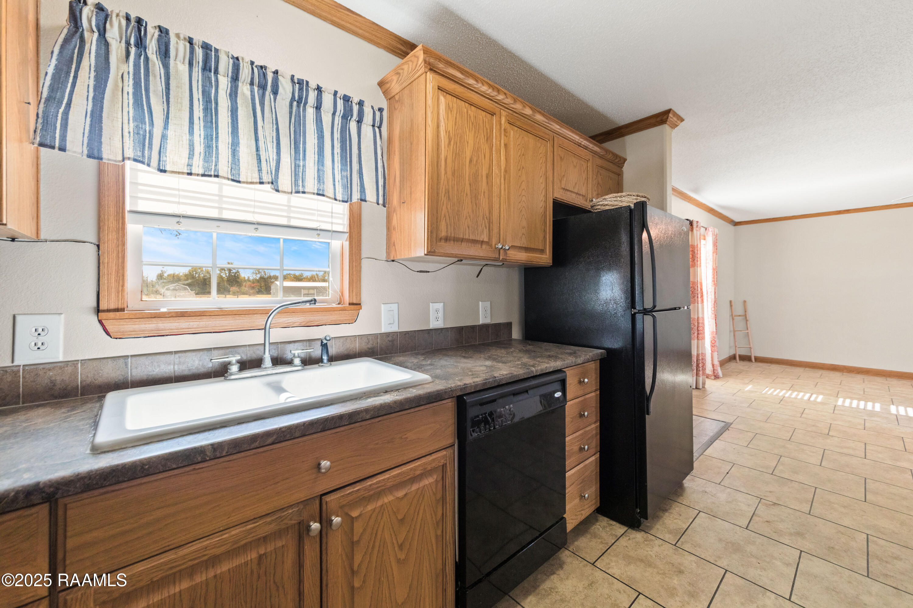 561 Airline Road Opelousas, LA 70570 - Photo 10 of 25 Kitchen