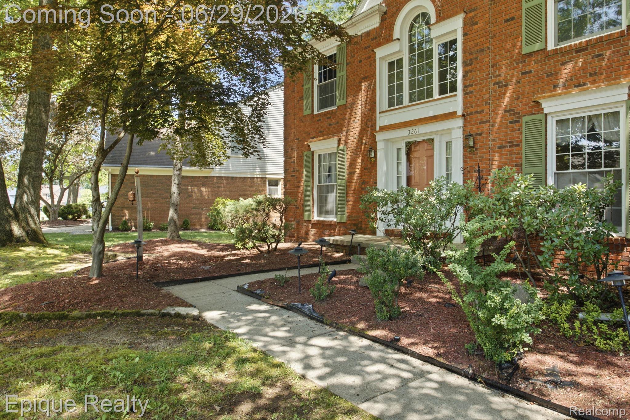 3261 Windwood Road West Bloomfield, MI 48324 - Photo 5 of 40 4-web-or-mls-_17A7374 Mark Thomas Hubble.jpg