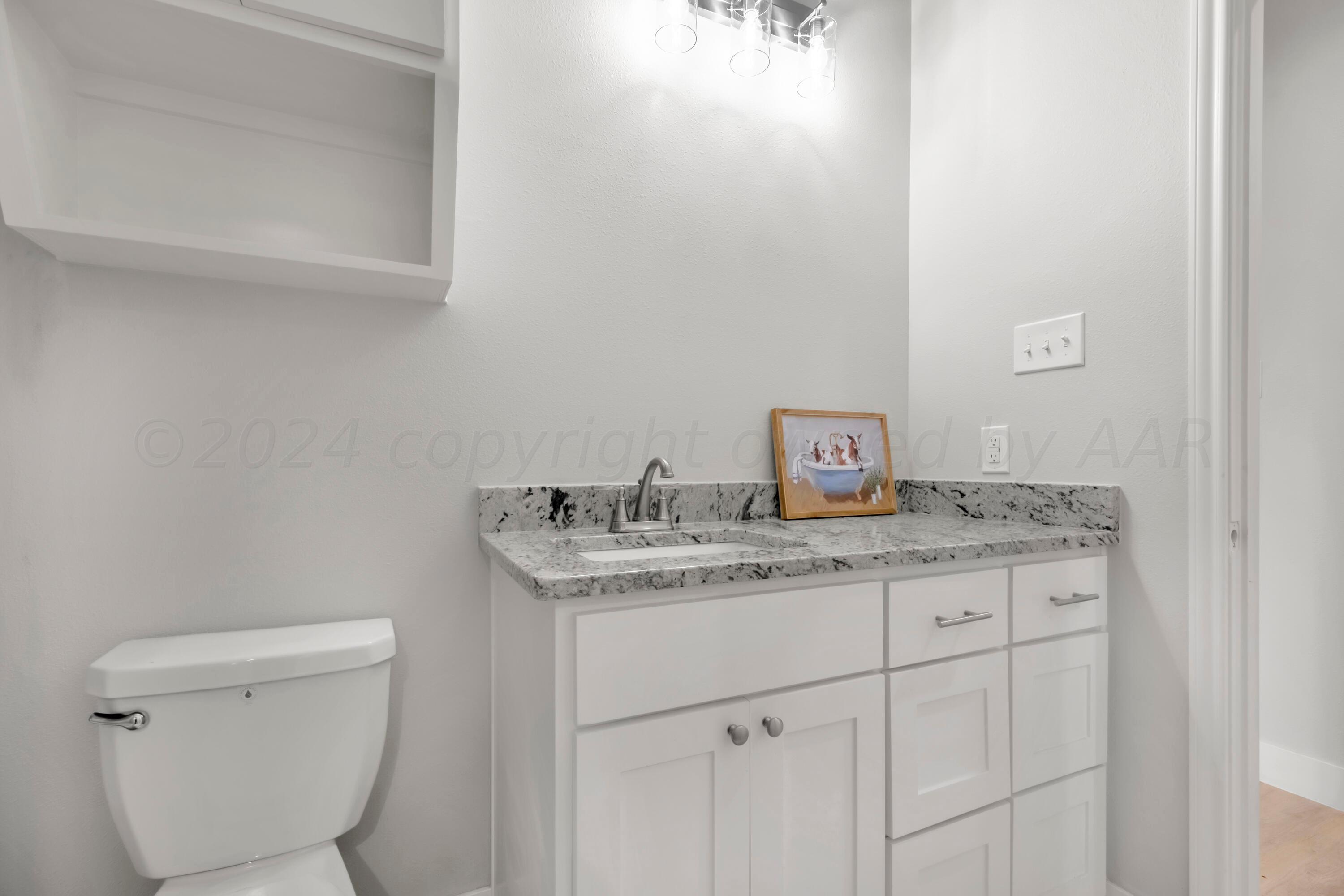 11700 Bushland Road Amarillo, TX 79119 - Photo 25 of 41 Bathroom 2