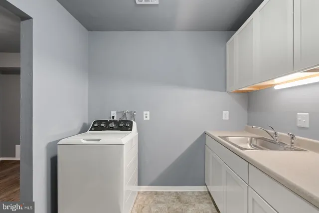 $2,300 | 9716 Bragg Lane, Manassas, VA 20110