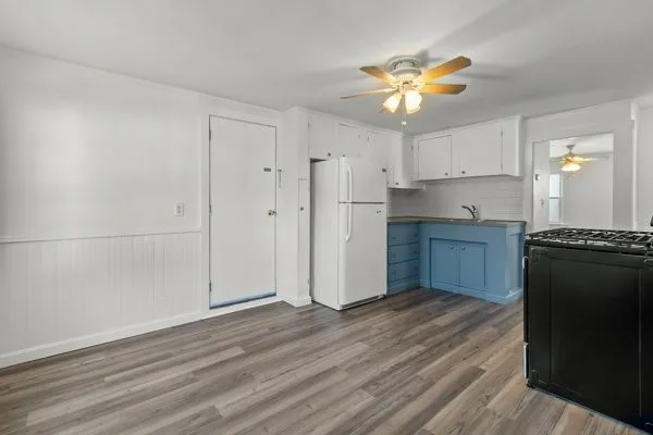 $2,100 | 30 Catherine Street, Unit 3, Bristol, RI 02809