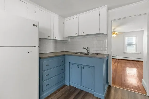 $2,100 | 30 Catherine Street, Unit 3, Bristol, RI 02809