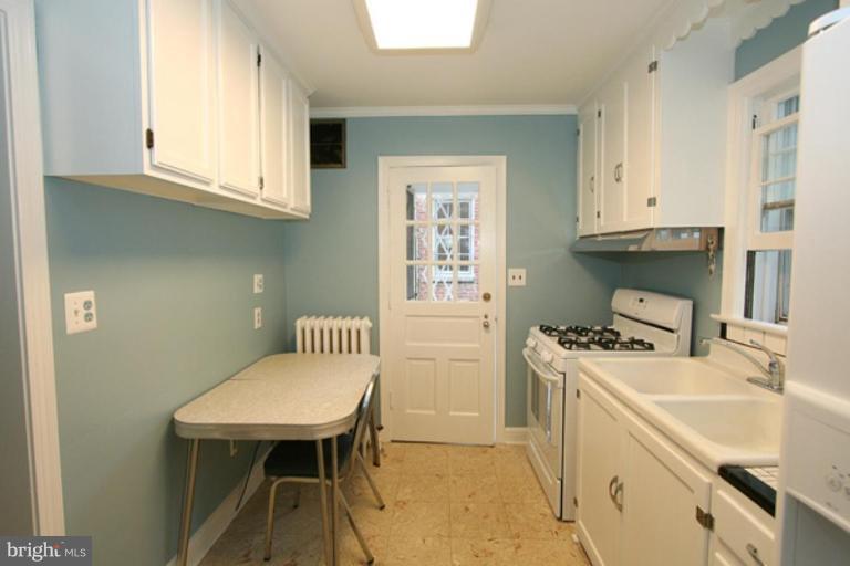 7805 Boston Avenue Silver Spring, MD 20910 - Photo 15 of 22 Kitchen #3