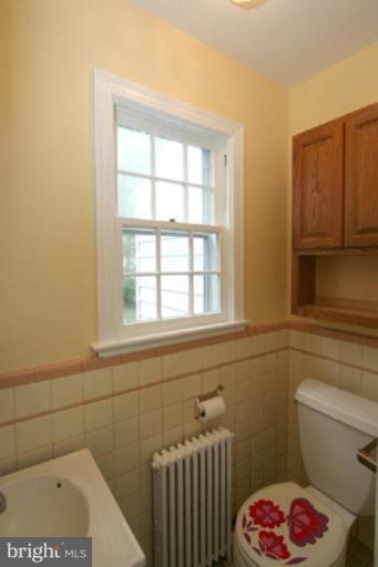 7805 Boston Avenue Silver Spring, MD 20910 - Photo 20 of 22 Half Bath 1