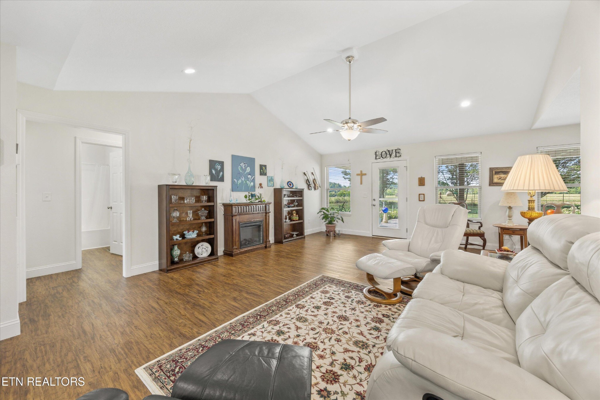 155 Wind Chase Way Madisonville, TN 37354 - Photo 9 of 43 Gallery Image 9