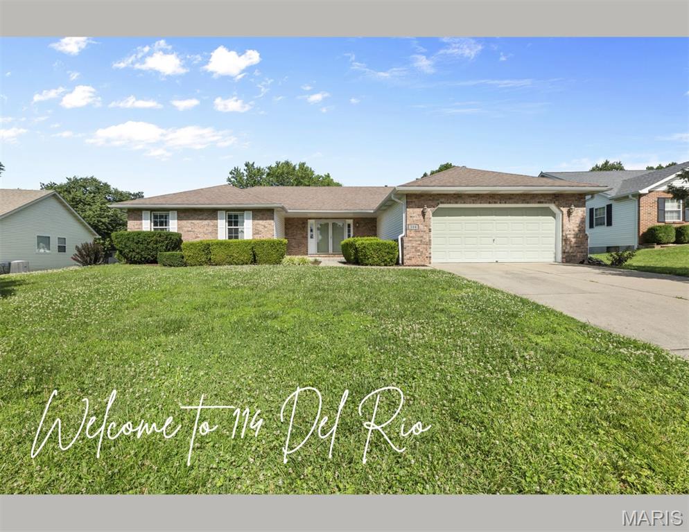 114 Del Rio Court Belleville, IL 62221 - Photo 1 of 55