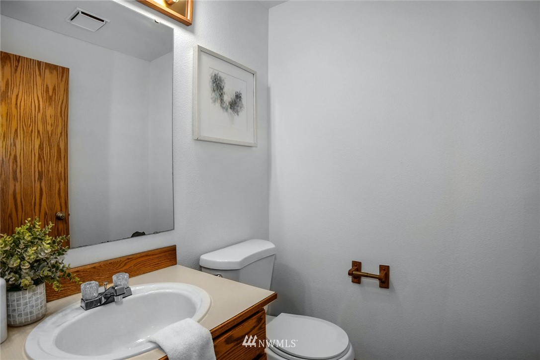 24314 87th Place West Edmonds, WA 98026 - Photo 14 of 30