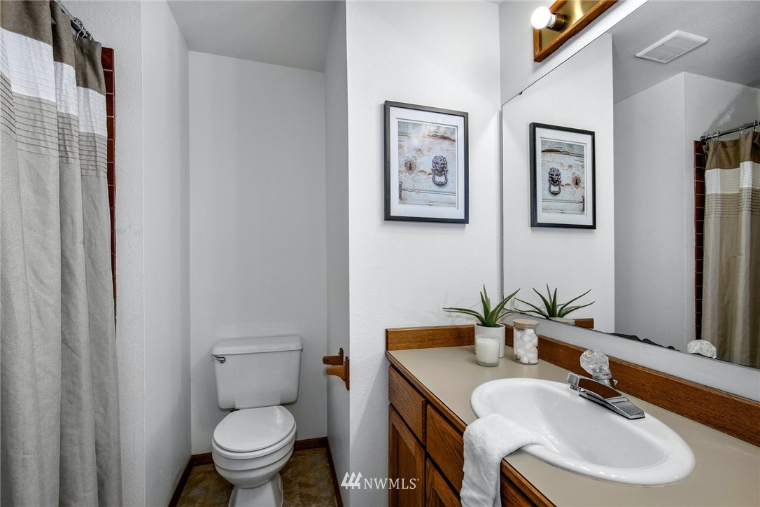 24314 87th Place West Edmonds, WA 98026 - Photo 17 of 30