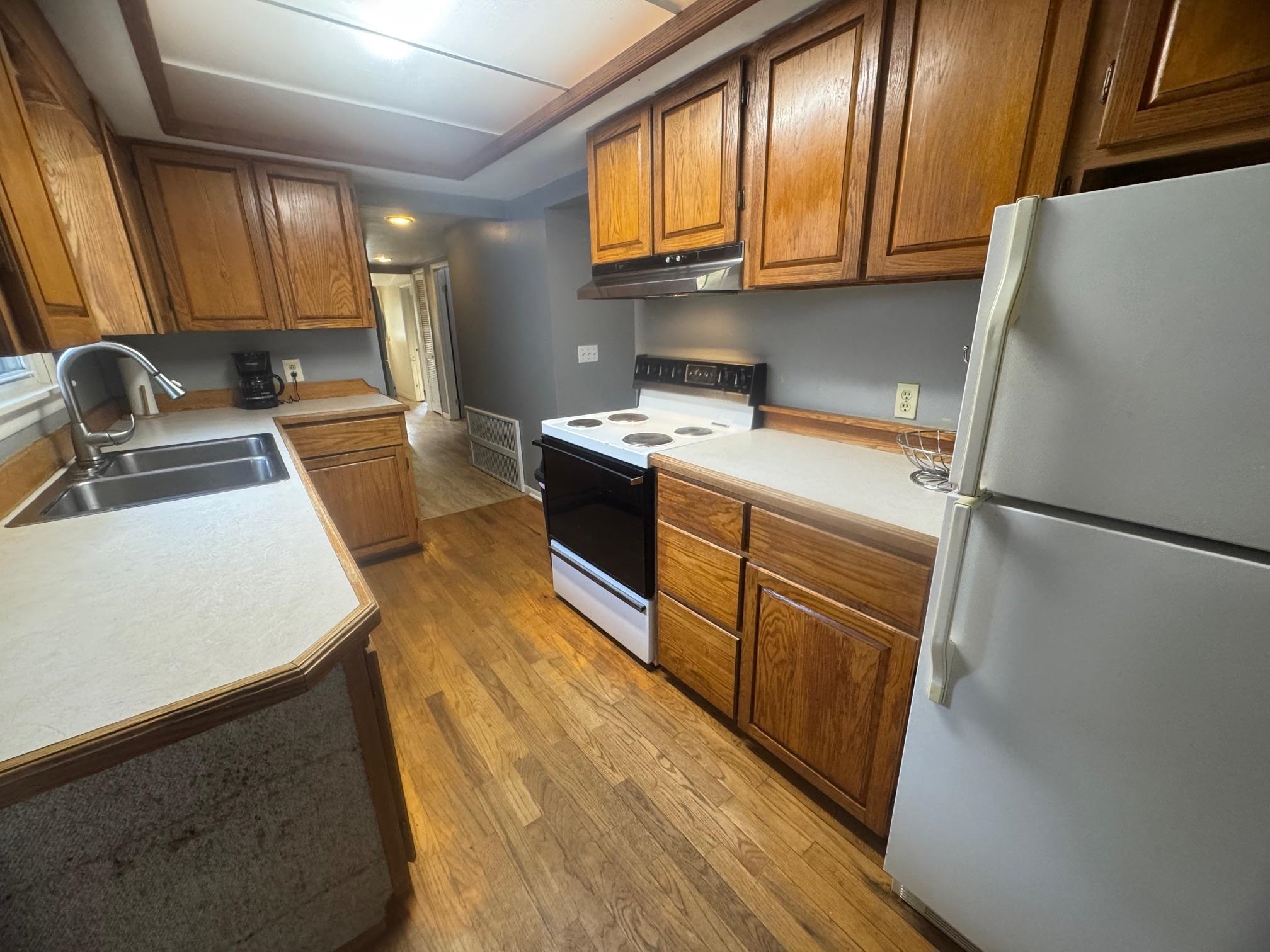 9851 South Oak Road Roscommon, MI 48653 - Photo 14 of 39 1928139-9a095eff-b026-43a9-977d-fbaeffd557cf.JPG