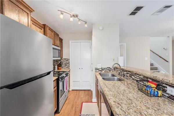 $2,000 | 1235 Oney Hervey Drive, College Station, TX 77840