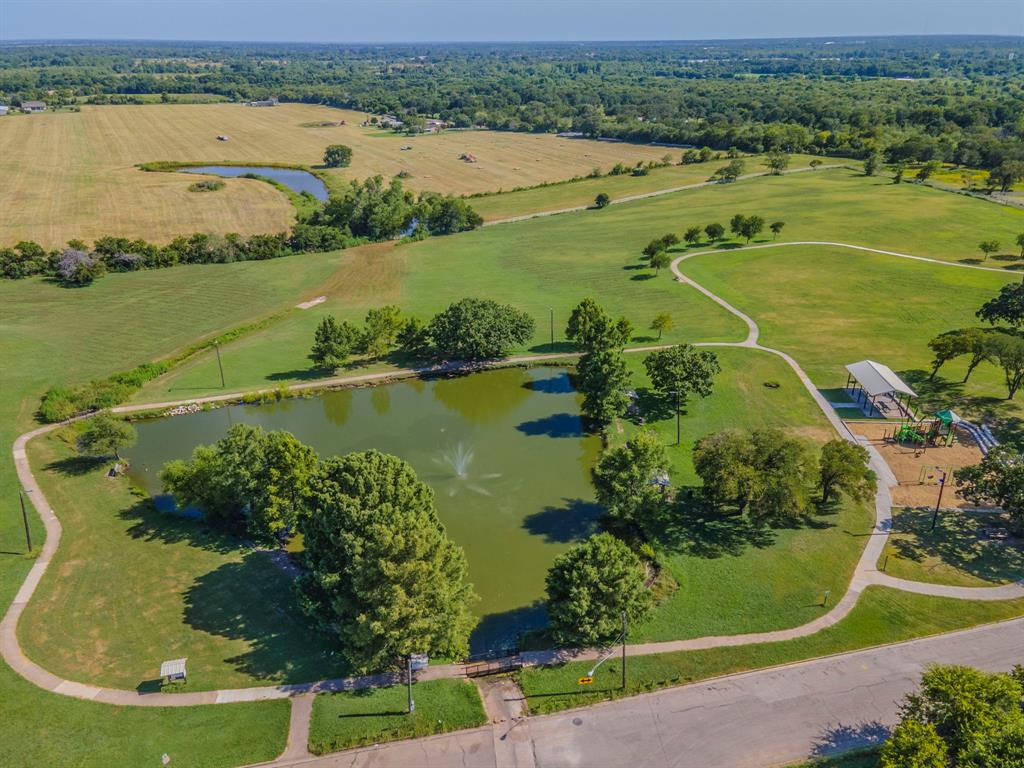 1936 Post Oak Drive Waco, TX 76705 - Photo 29 of 33 Aerial view of sparsely populated area with a large body of water