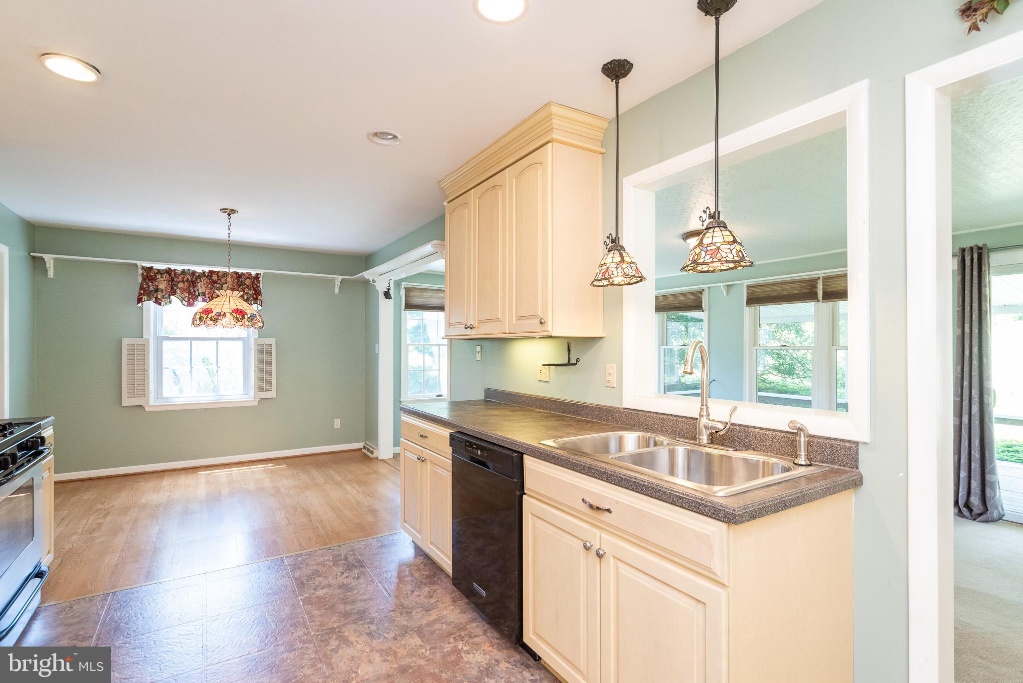 20 Colonial Road Bel Air, MD 21014 - Photo 12 of 55 Kitchen