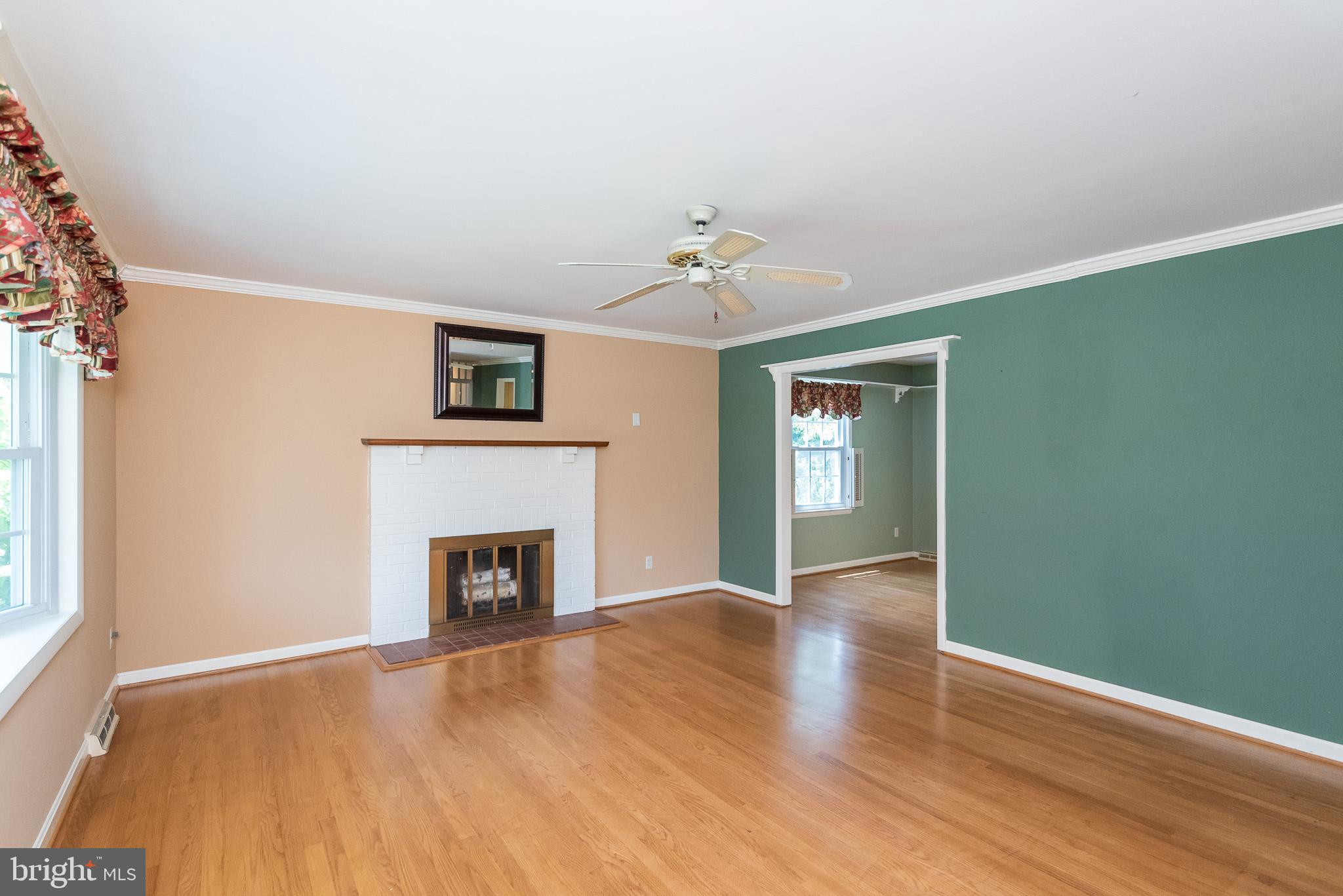 20 Colonial Road Bel Air, MD 21014 - Photo 8 of 55 Living Room