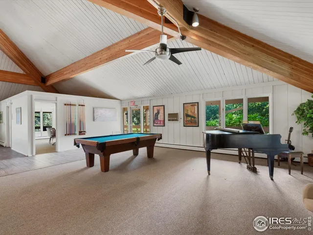 a view of a tennis court