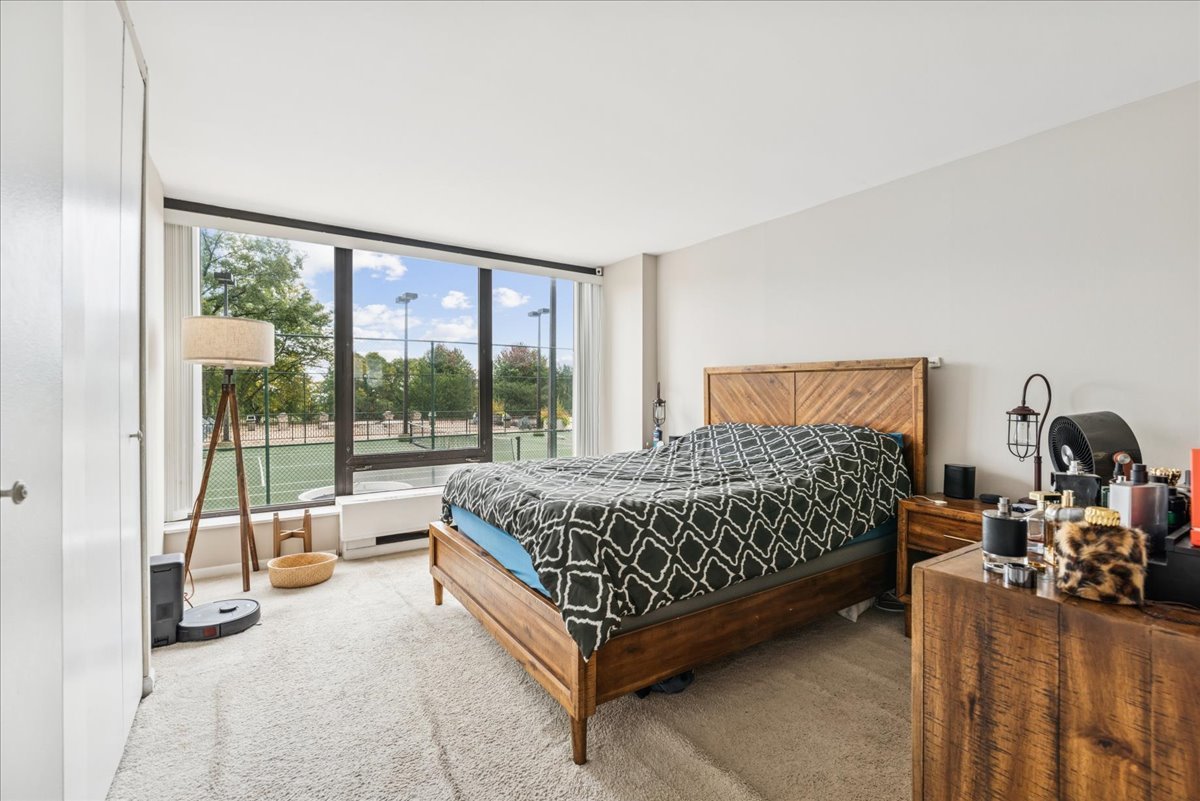 5445 North Sheridan Road, Unit 306 Chicago, IL 60640 - Photo 10 of 15