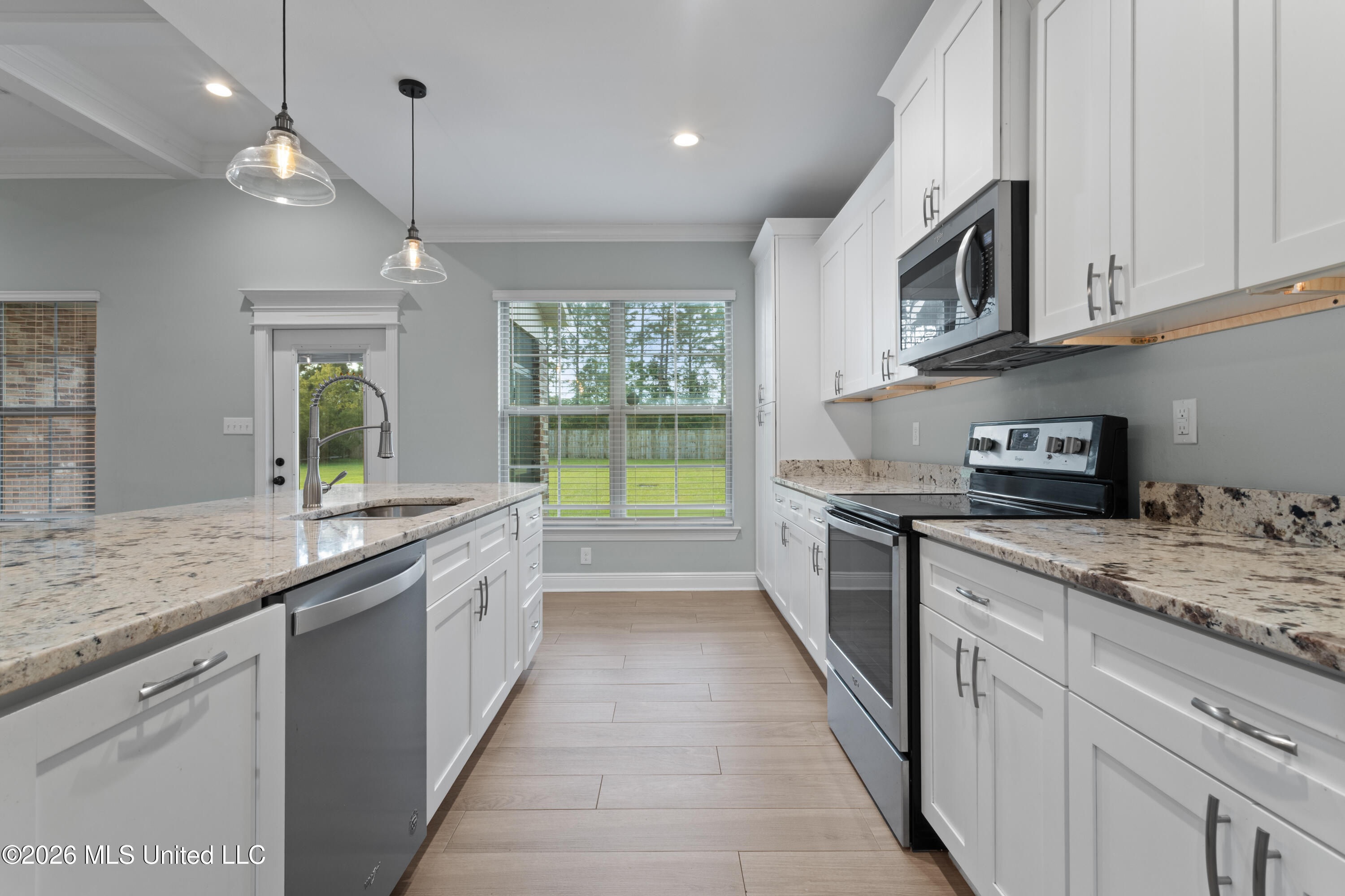 14201 Glendale Road Ocean Springs, MS 39565 - Photo 20 of 43 00021
