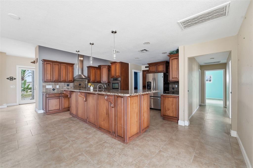16115 4th Street East Redington Beach, FL 33708 - Photo 17 of 45