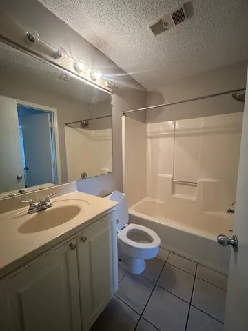 $1,900 | 806 West Island Square Drive, St. Simons Island, GA 31522