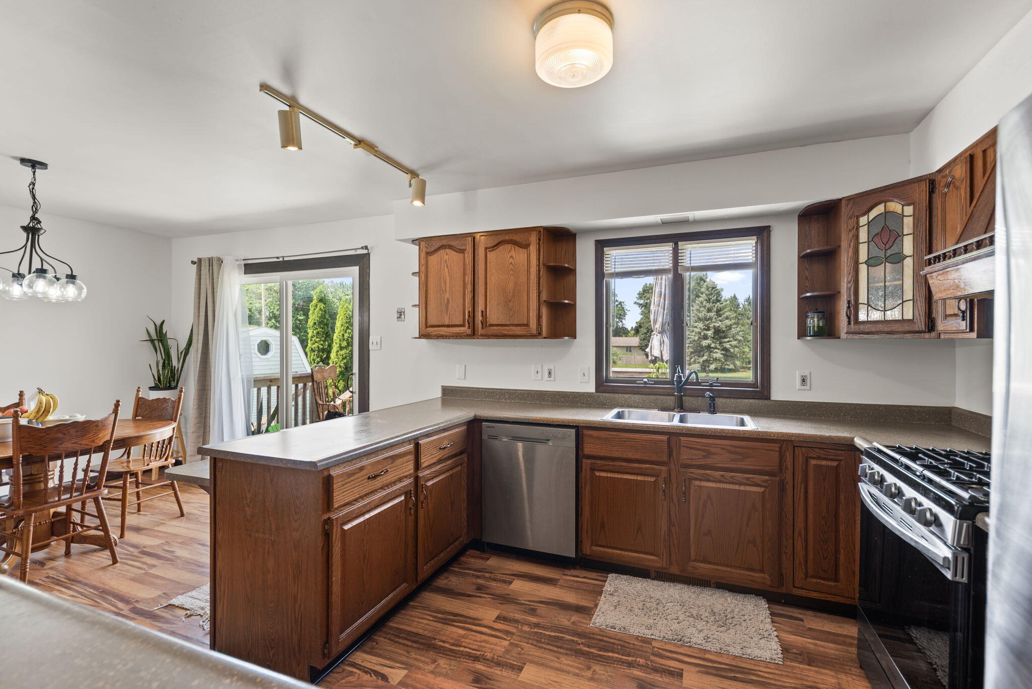 9272 Vigo Street Crown Point, IN 46307 - Photo 9 of 29 2048x1367