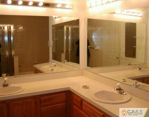 73 A Winthrop Road Monroe Township, NJ 08831 - Photo 8 of 8 Gallery Image 8