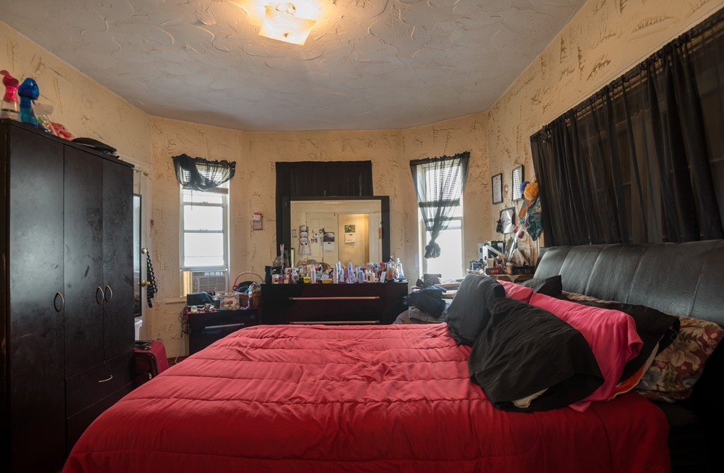 20 Vesta Road Boston, MA 02124 - Photo 10 of 16