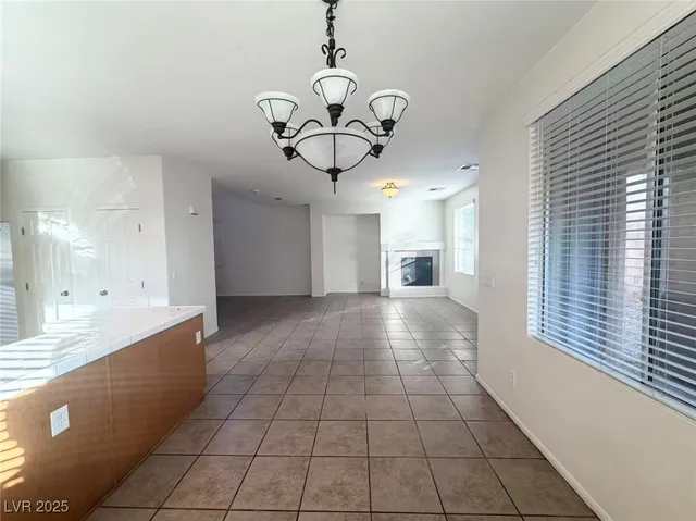 $2,000 | 7365 West Shelbourne Avenue, Las Vegas, NV 89113