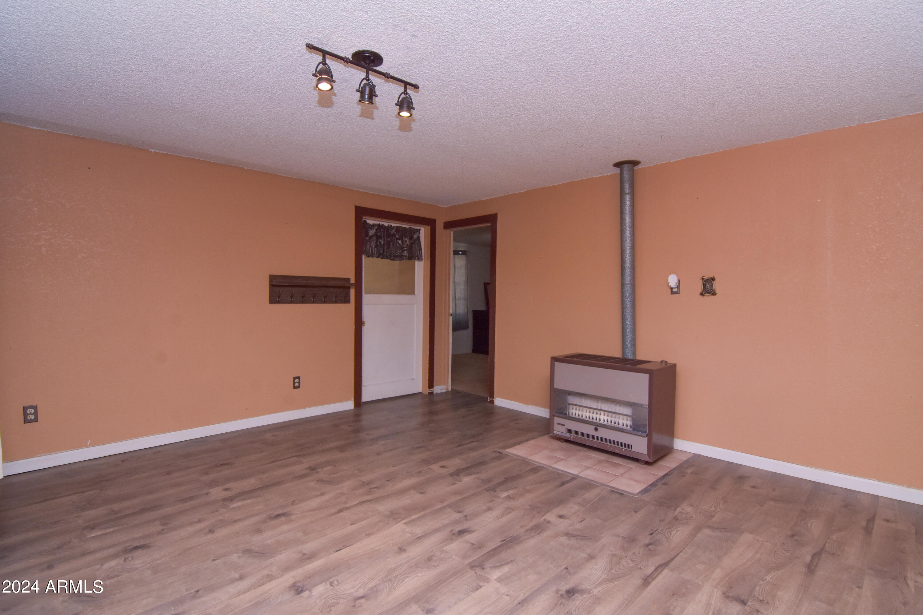 12380 East Stagecoach Road Mayer, AZ 86333 - Photo 12 of 43 12Entry