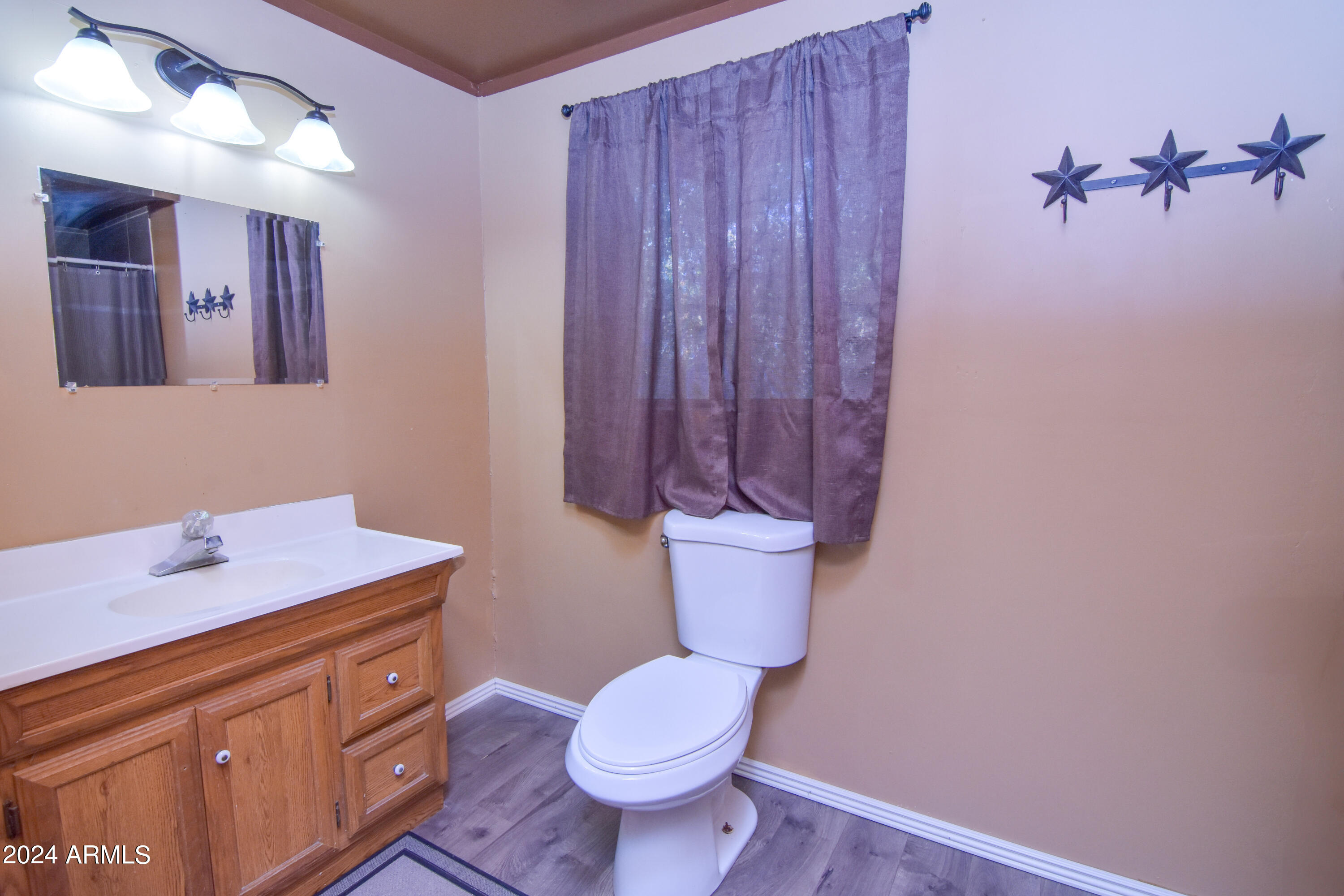 12380 East Stagecoach Road Mayer, AZ 86333 - Photo 25 of 43 23guestbath
