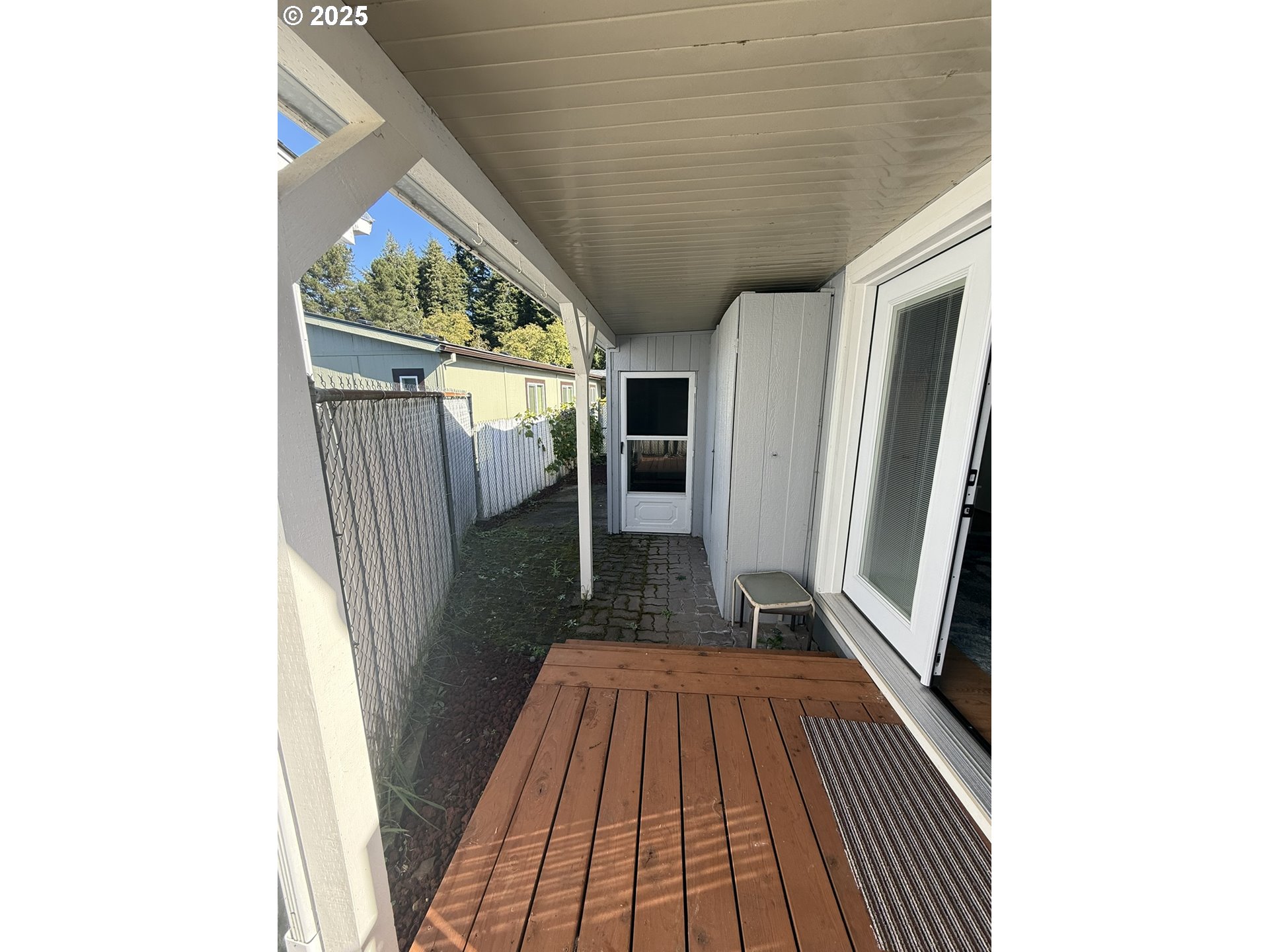 100 River Bend Road, Unit 17 Reedsport, OR 97467 - Photo 22 of 29 a view of entryway