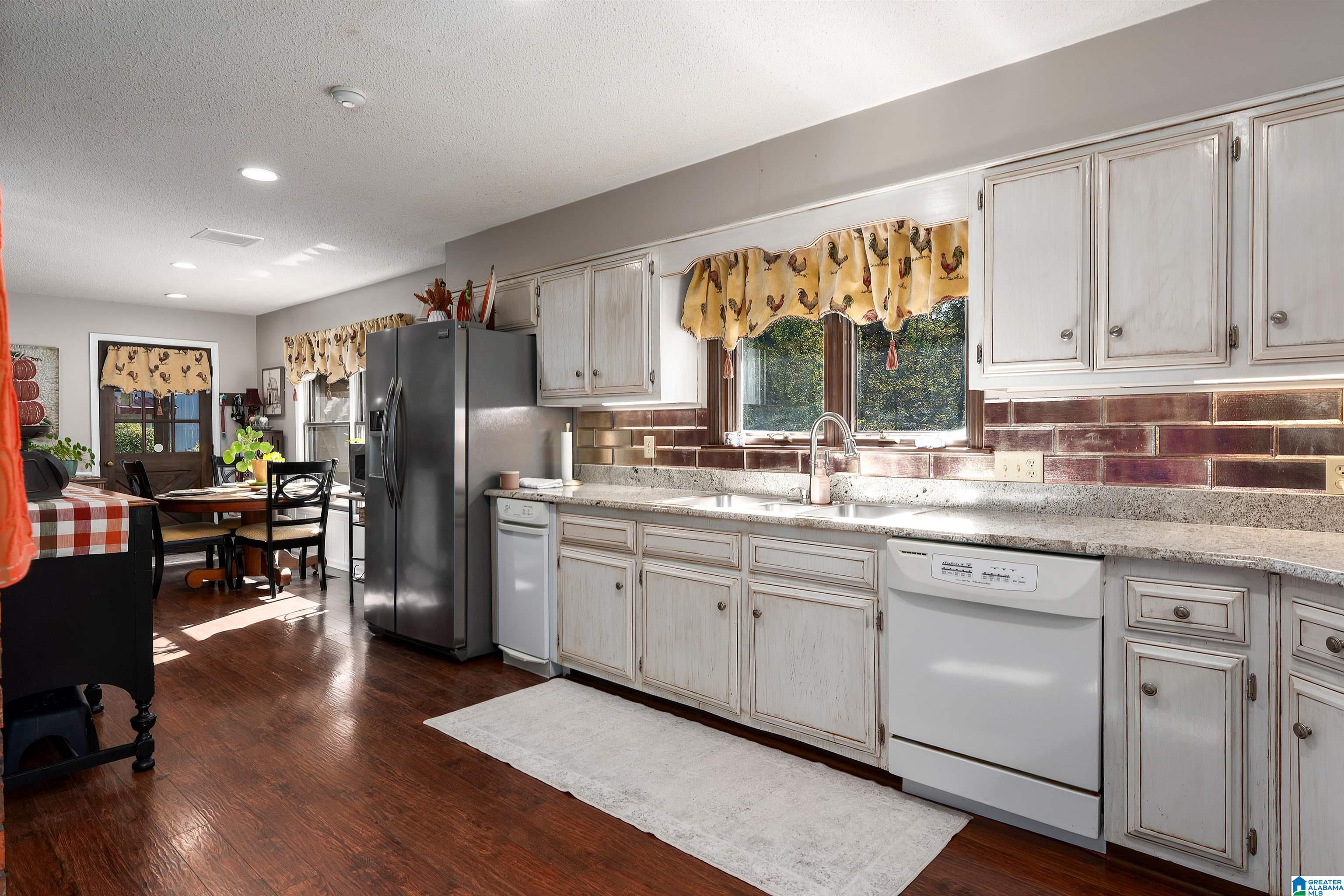 244 Mount Carmel Road Guntersville, AL 35976 - Photo 8 of 58
