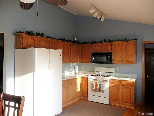 62115 Ray Center Road Ray, MI 48096 - Photo 9 of 16 P1060085 (Copy).JPG
