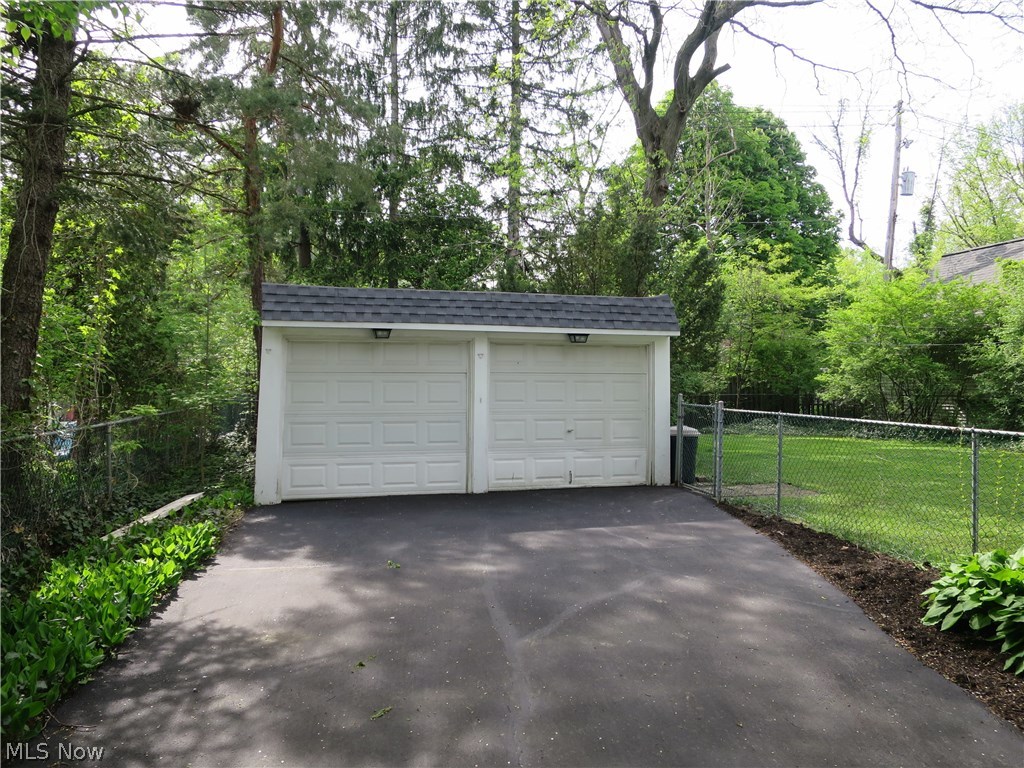 1628 Maple Road Cleveland Heights, OH 44121 - Photo 33 of 35