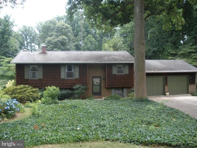 913 Shore Acres Road Arnold, MD 21012 - Photo 1 of 21 Large split on .84 of an acre
