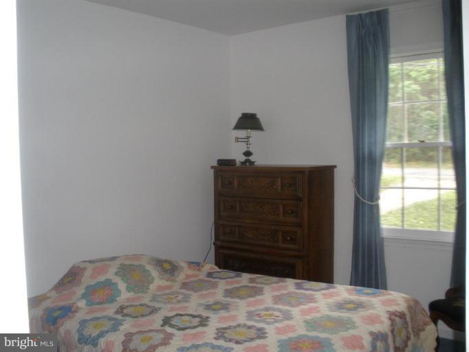 913 Shore Acres Road Arnold, MD 21012 - Photo 13 of 21 Bedroom #3