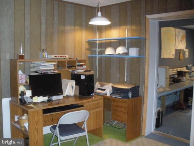 913 Shore Acres Road Arnold, MD 21012 - Photo 19 of 21 4th bedroom or office in lower level