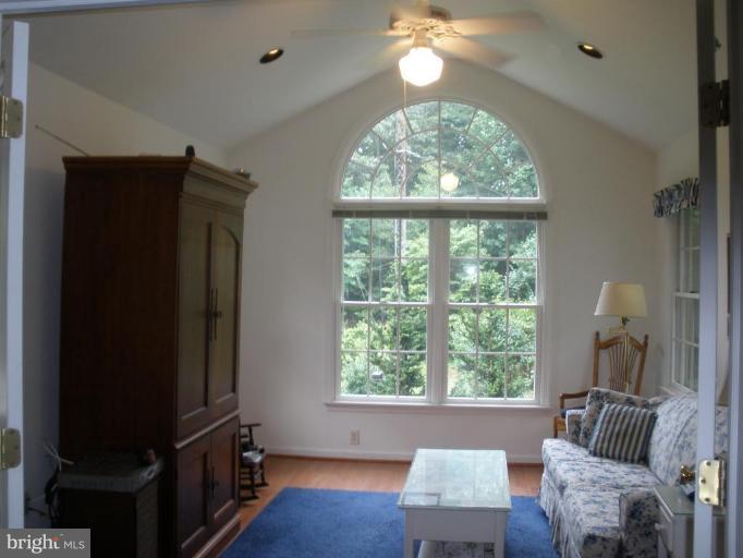913 Shore Acres Road Arnold, MD 21012 - Photo 3 of 21 Built in 1999 lovely room exits to deck paradise!