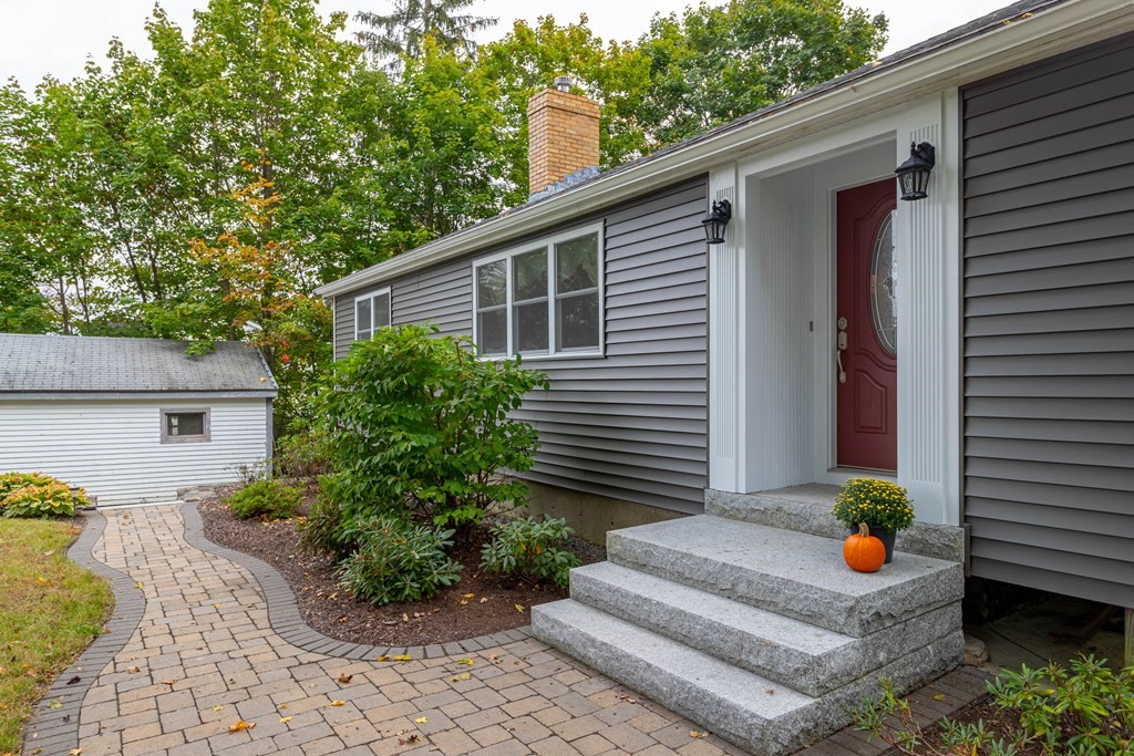 107 Clinton Road Sterling, MA 01564 - Photo 2 of 34 Gallery Image 2