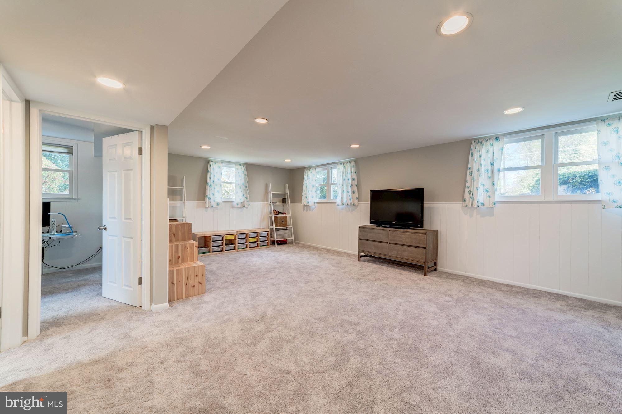 5359 Ravensworth Road Springfield, VA 22151 - Photo 23 of 31