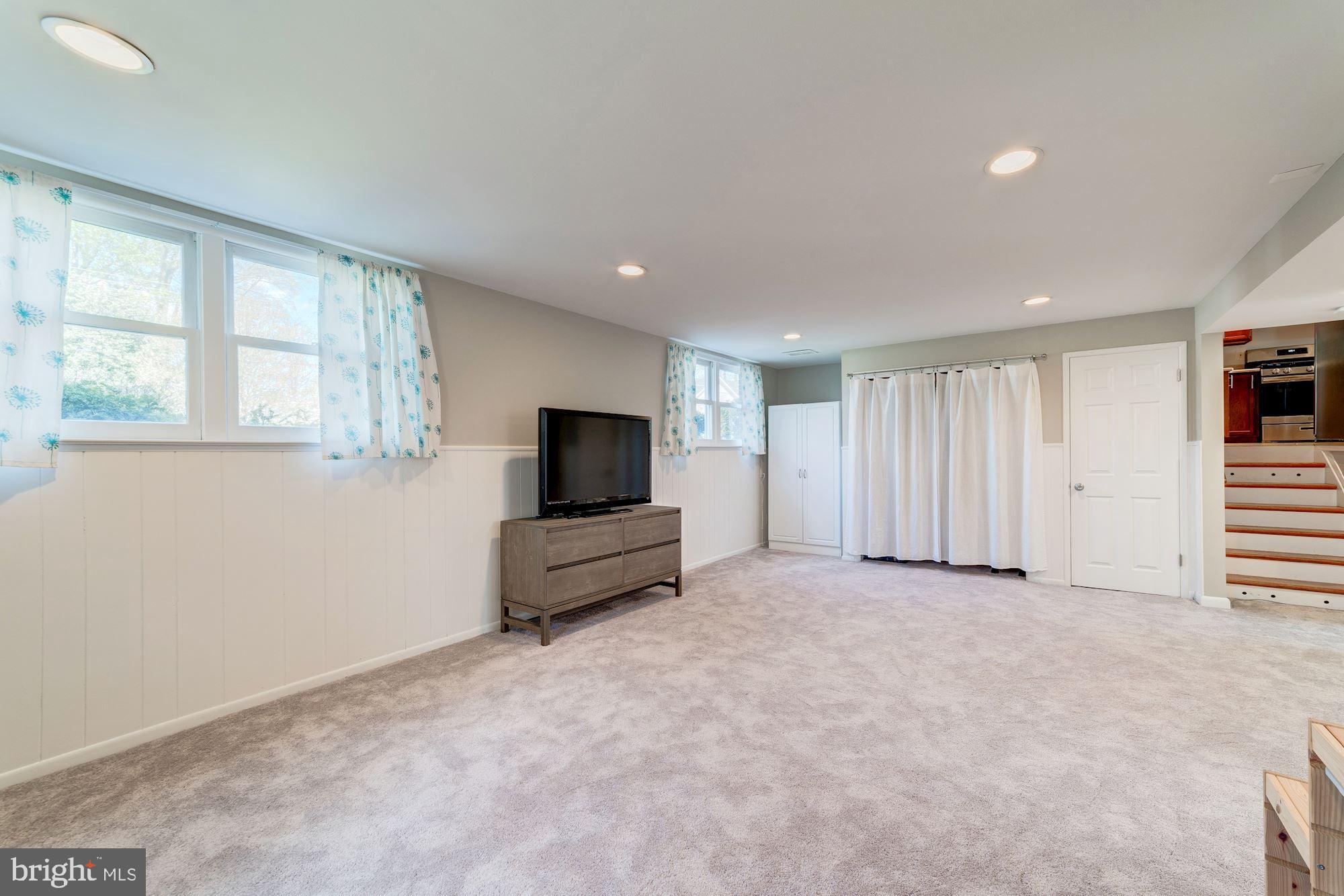 5359 Ravensworth Road Springfield, VA 22151 - Photo 24 of 31