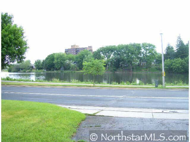 120 12 Street Rochester, MN 55906 - Photo 2 of 10