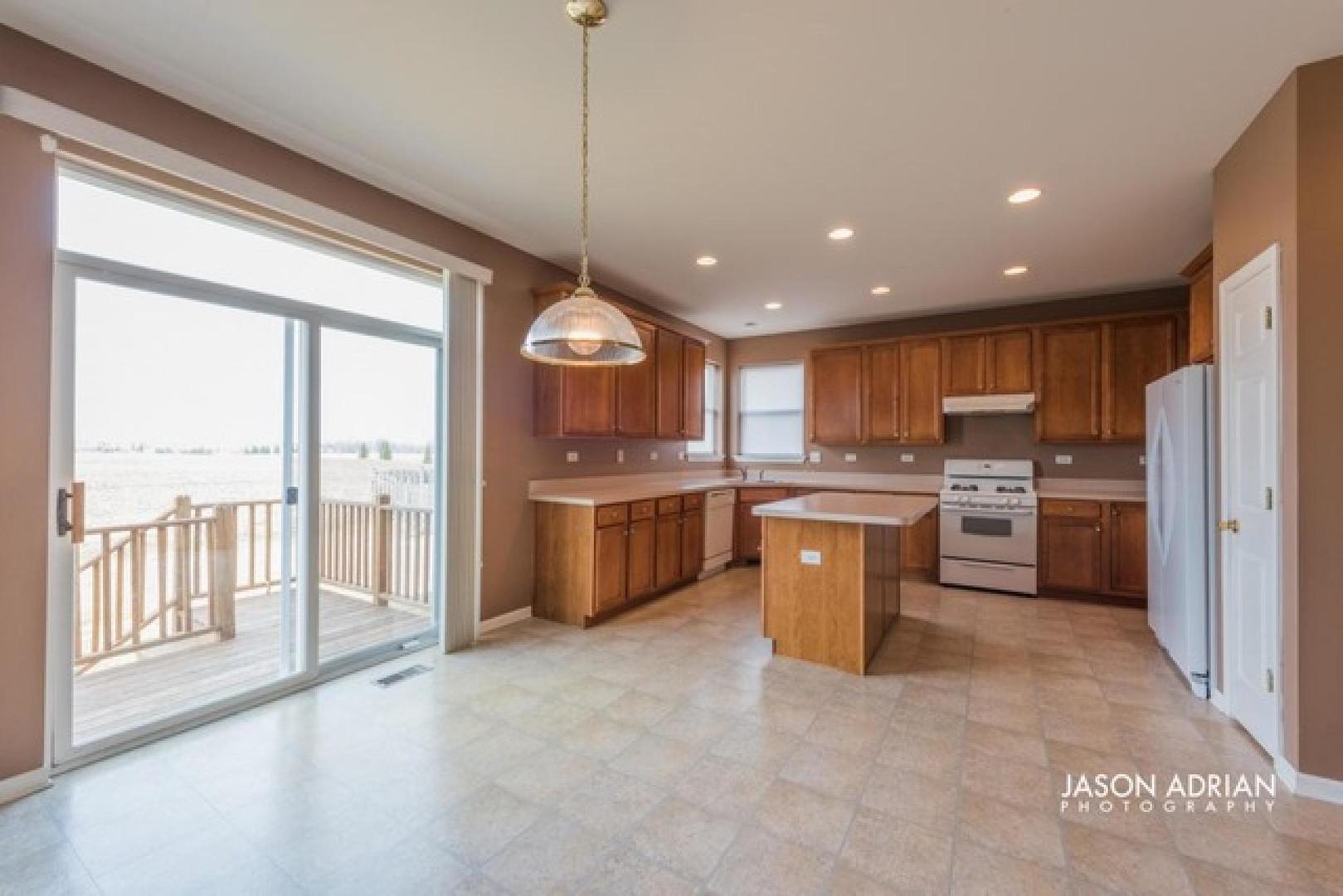 3030 Cookson Avenue Elgin, IL 60124 - Photo 4 of 24